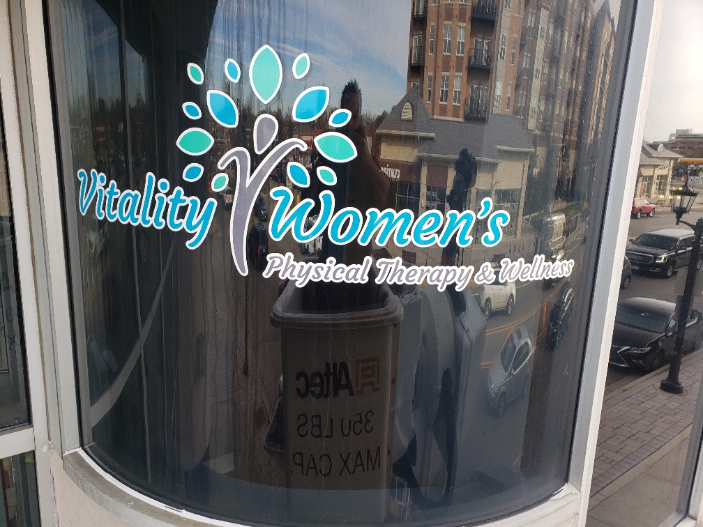 Removing window graphics in Chicago IL