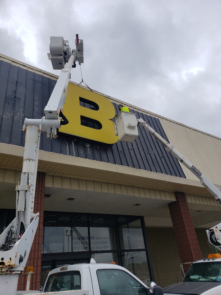 Building Sign Removal in and around Chicago IL
