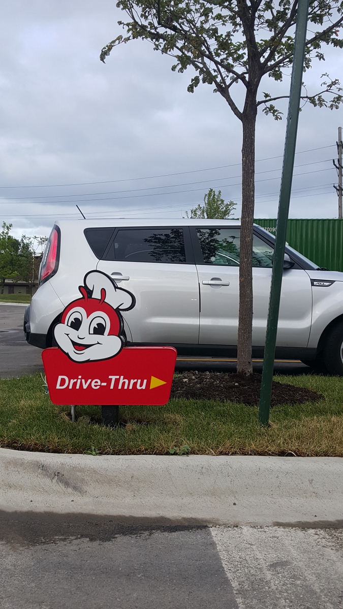 Third-party sign installation for restaurant chains in Chicago IL